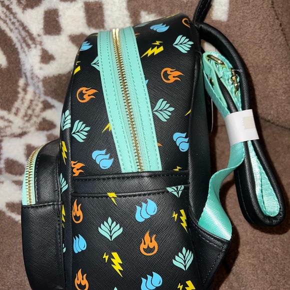 Loungefly - Picture 2 of 3